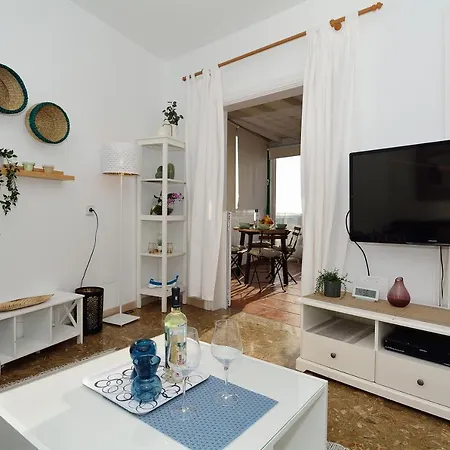 Sea Views In Prime Location By Pvl Διαμέρισμα