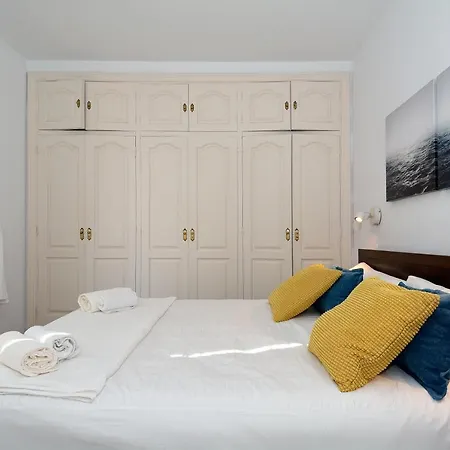 Sea Views In Prime Location By Pvl Apartament *
