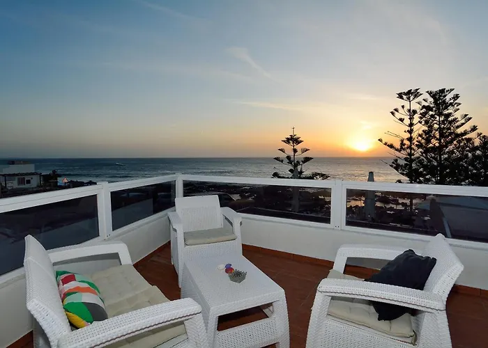 Sea Views In Prime Location By Pvl Daire *